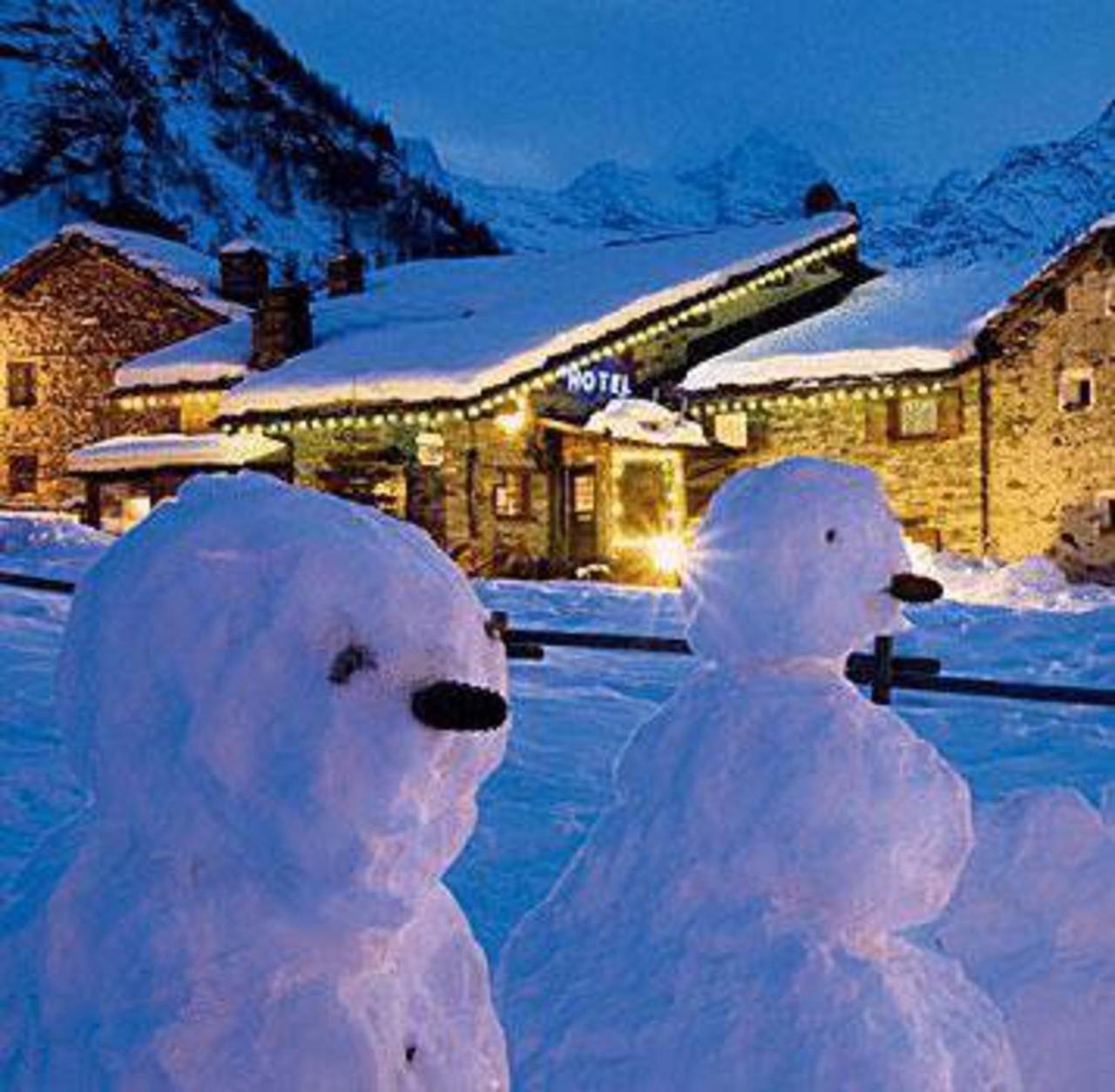 Hotel Restaurant La Barme Cogne Exterior photo